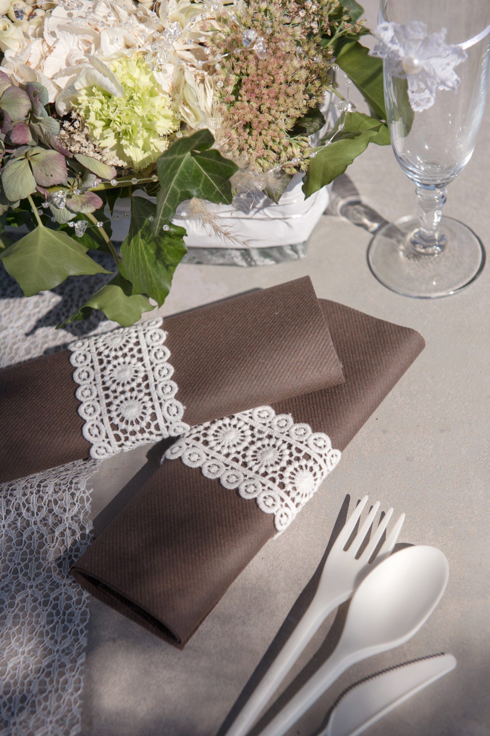 RUBAN BRODERIE BLANC 50 MM X 1 M – Image 3